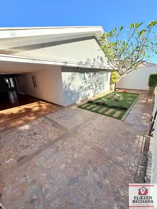 Casa com 4 quartos à venda, 230m² — foto 14 de 23