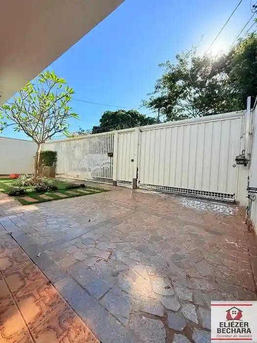 Casa com 4 quartos à venda, 230m² — foto 10 de 23