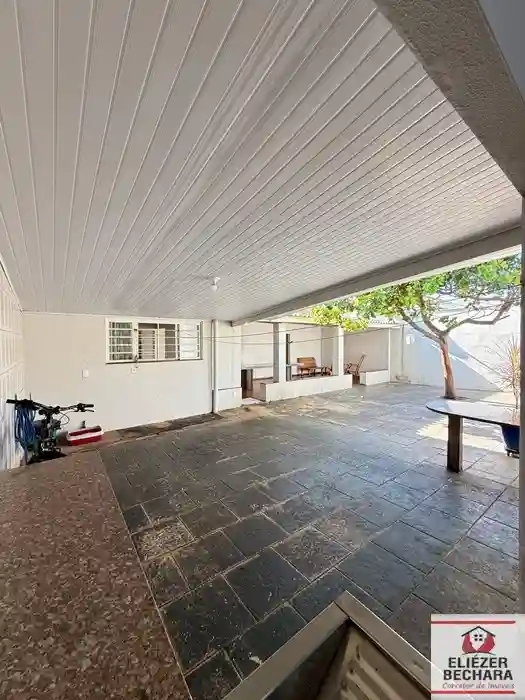 Casa com 4 quartos à venda, 230m² — foto 21 de 23