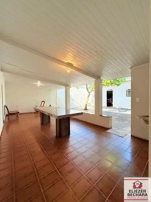 Casa com 4 quartos à venda, 230m² — foto 12 de 23