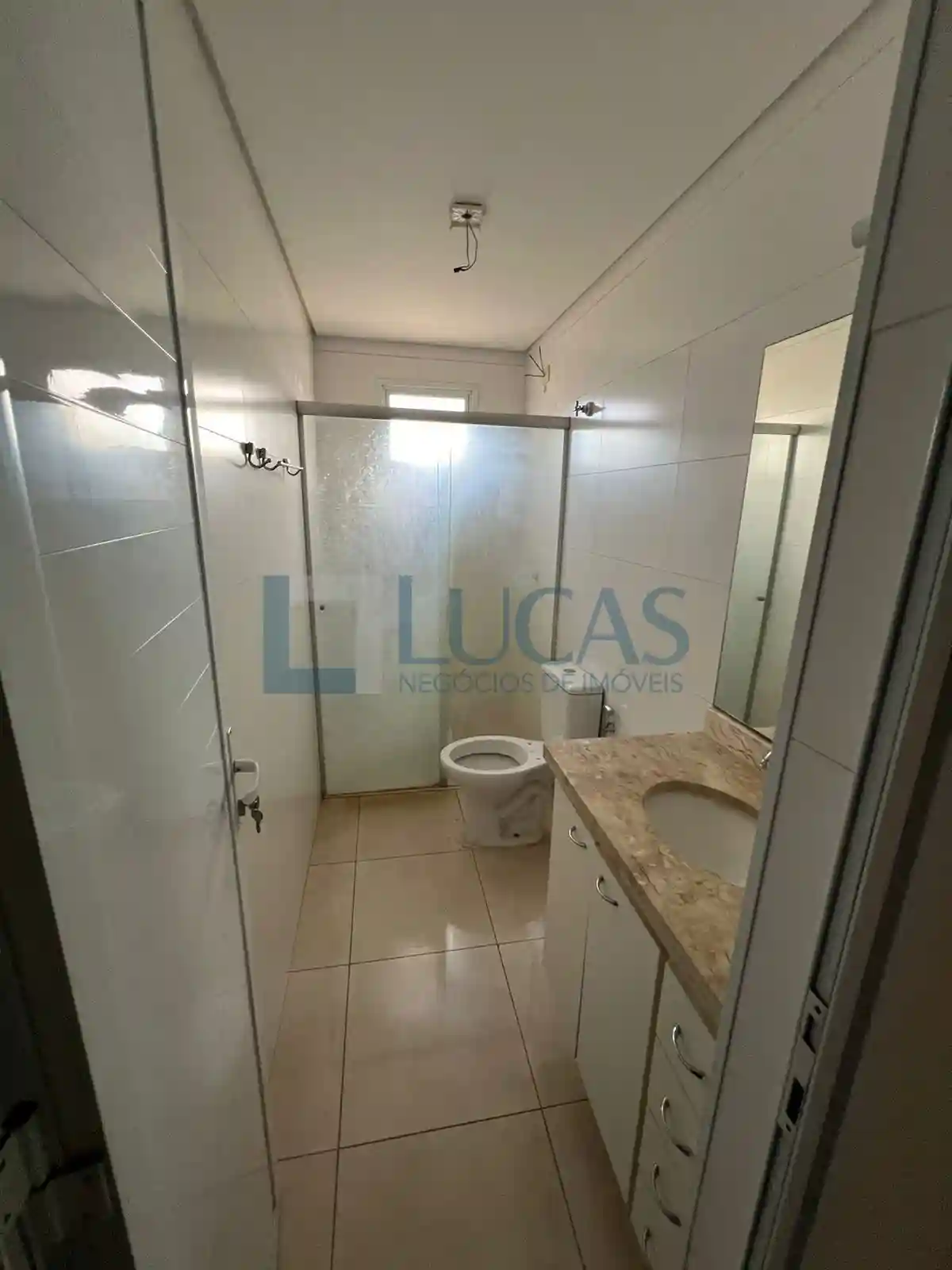 Apartamento com 3 quartos à venda, 80m² — foto 3 de 9