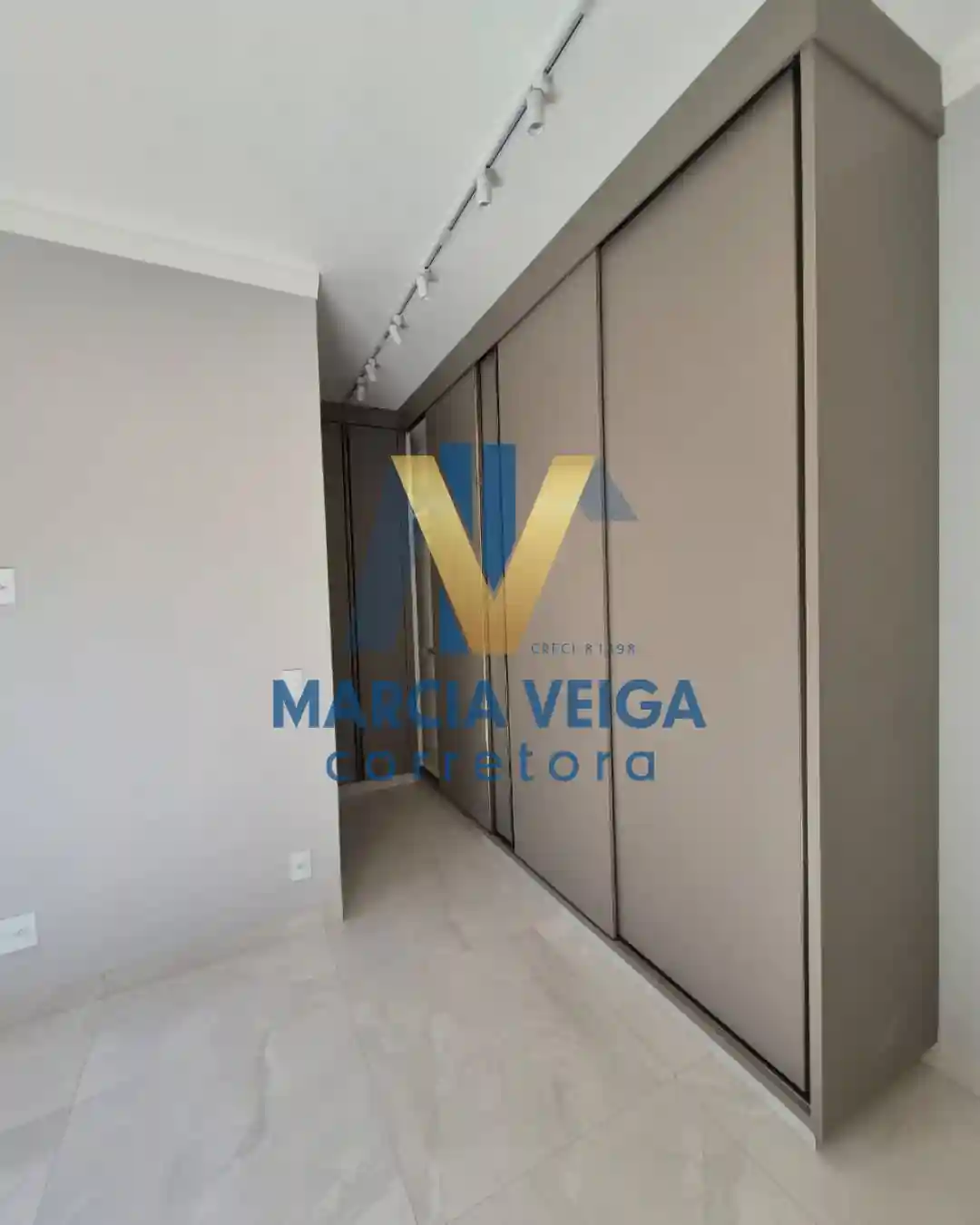 Casa de Condomínio com 3 quartos à venda, 275m² — foto 14 de 26
