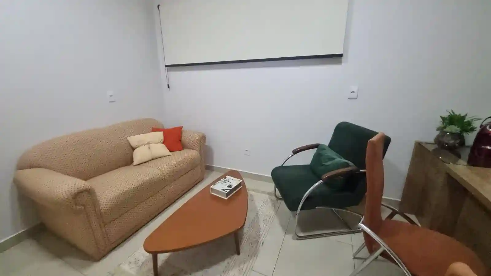 Conjunto Comercial / Sala com 1 quarto para aluguel, 50m² — foto 1 de 5
