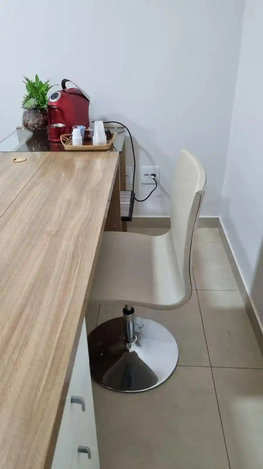 Conjunto Comercial / Sala com 1 quarto para aluguel, 50m² — foto 3 de 5