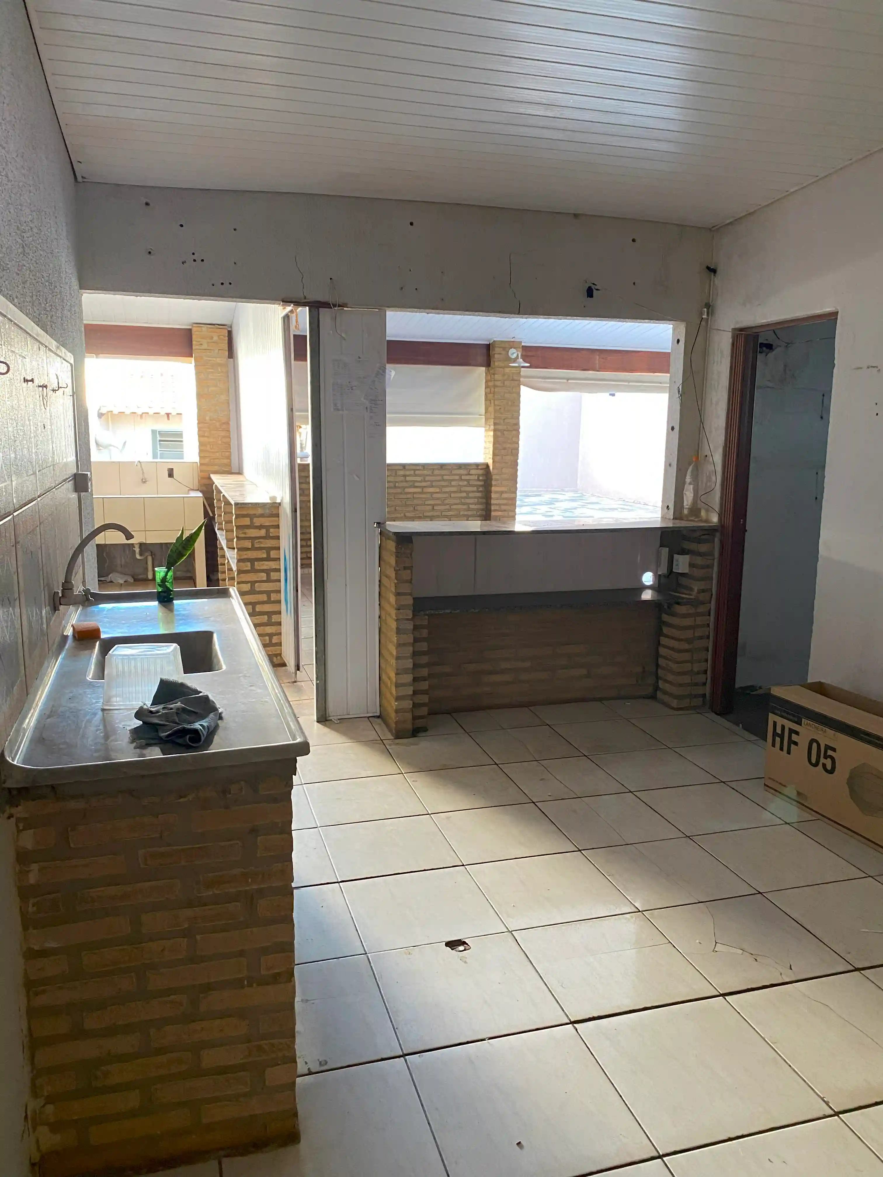 Loja / Salão / Ponto Comercial com 1 quarto para aluguel, 1m² — foto 4 de 6