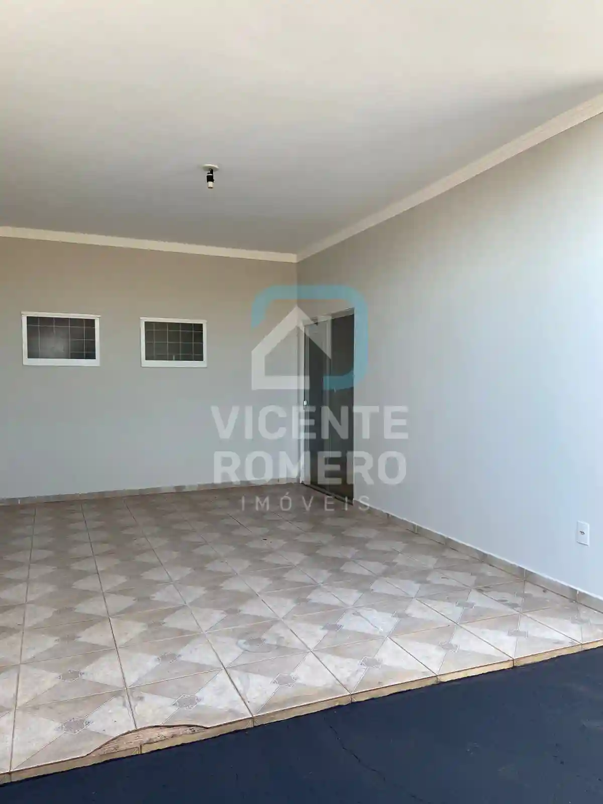 Casa com 2 quartos à venda, 241m² — foto 2 de 16