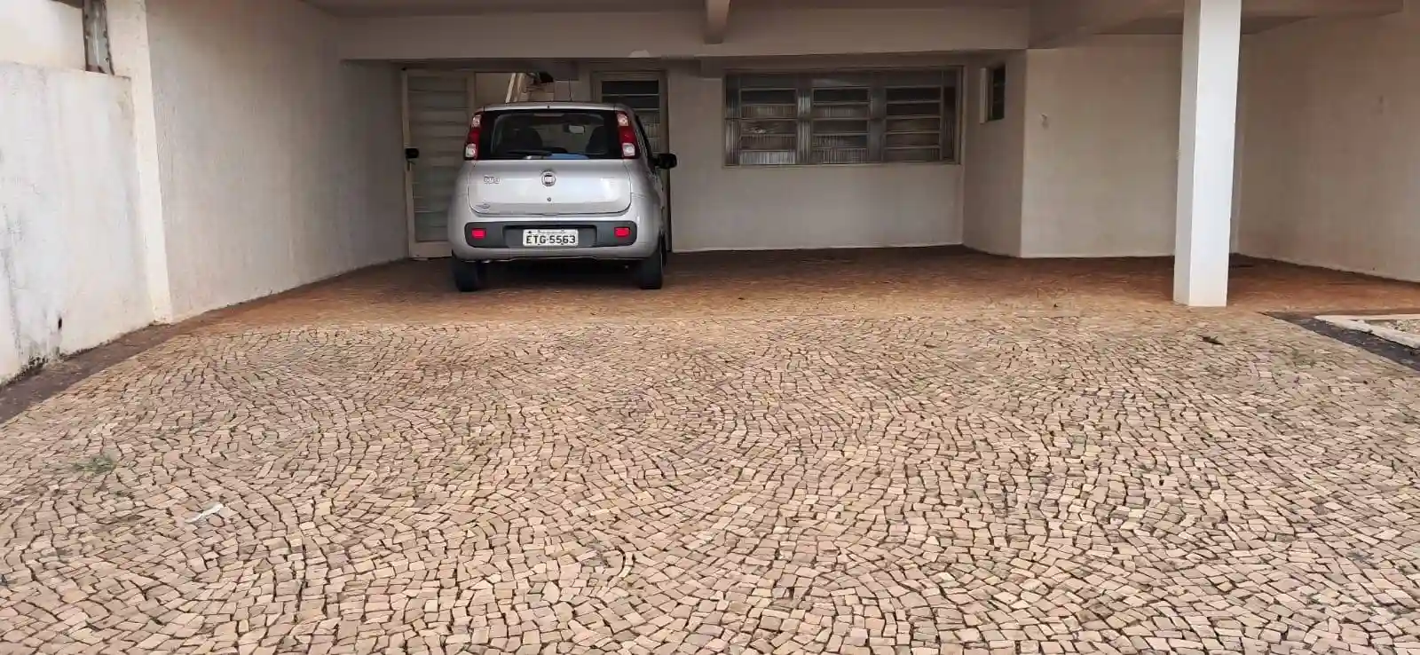 Sobrado com 4 quartos à venda, 517m² — foto 1 de 14