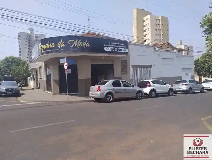 Loja / Salão / Ponto Comercial com 2 quartos à venda, 200m² — foto 2 de 53