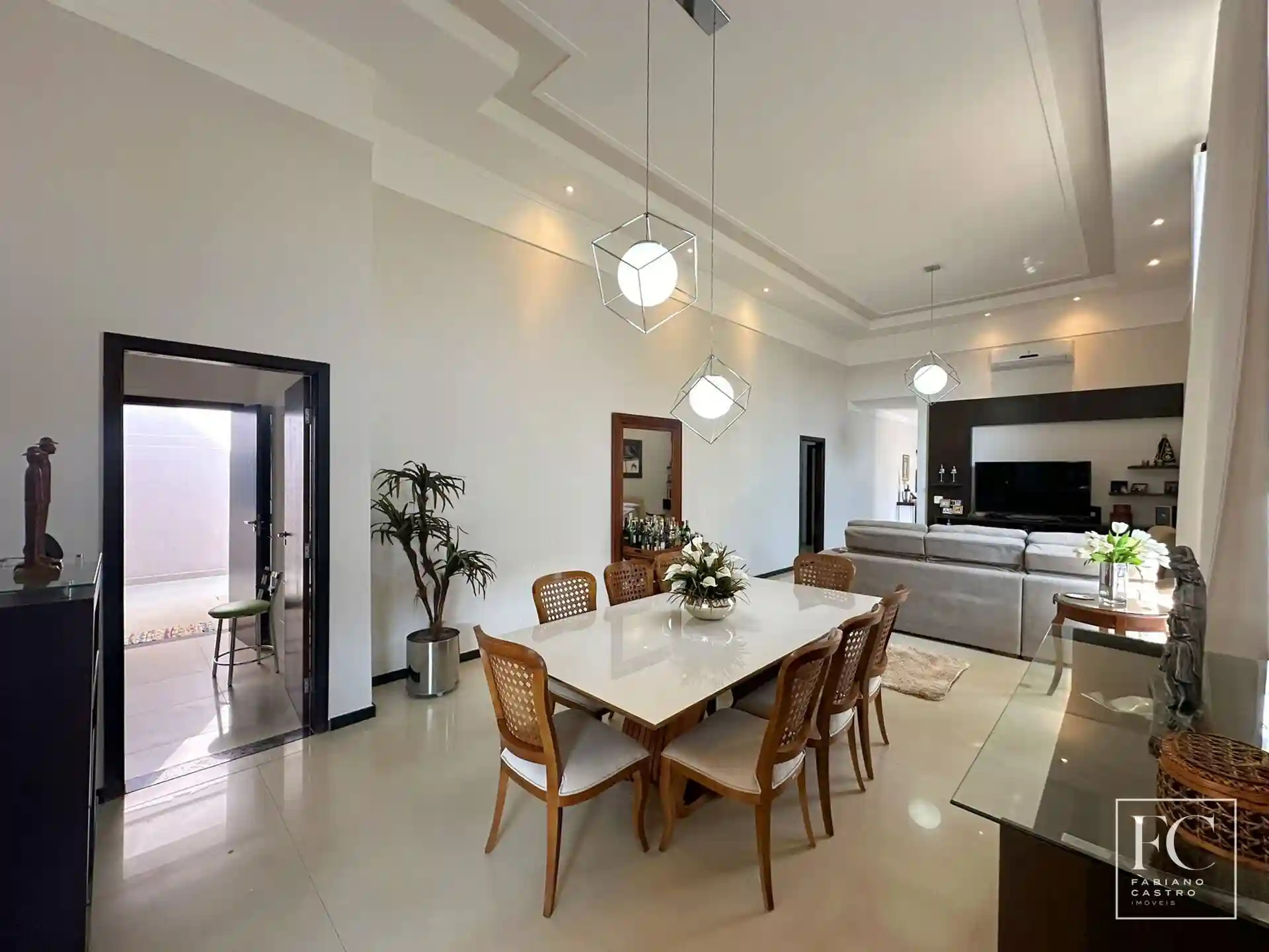 Casa de Condomínio com 3 quartos à venda, 210m² — foto 10 de 46