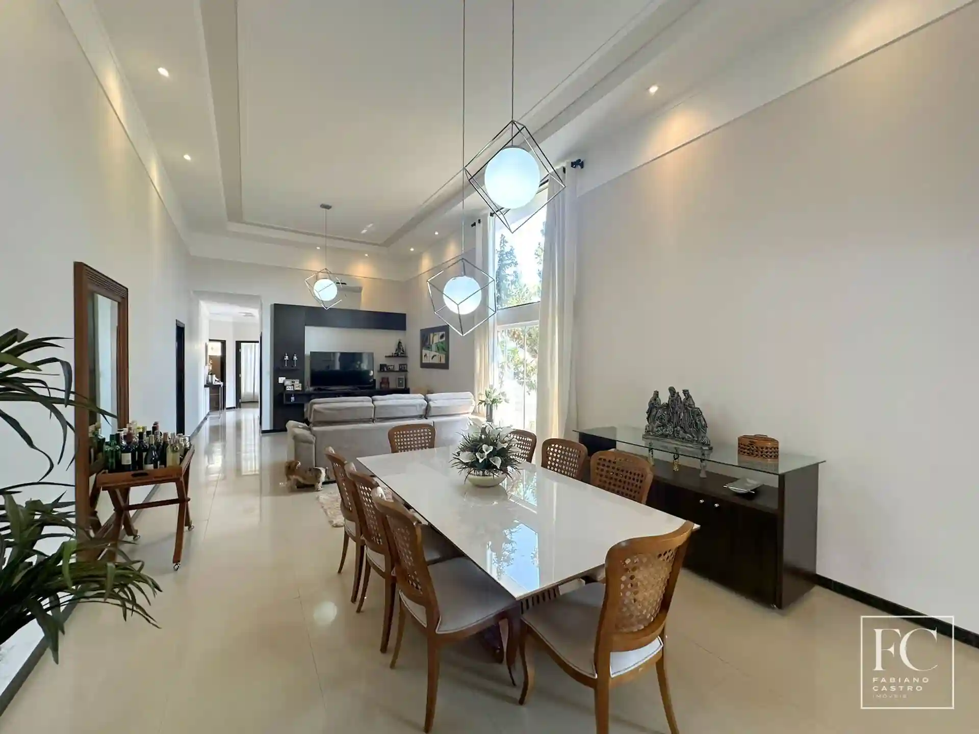 Casa de Condomínio com 3 quartos à venda, 210m² — foto 8 de 46