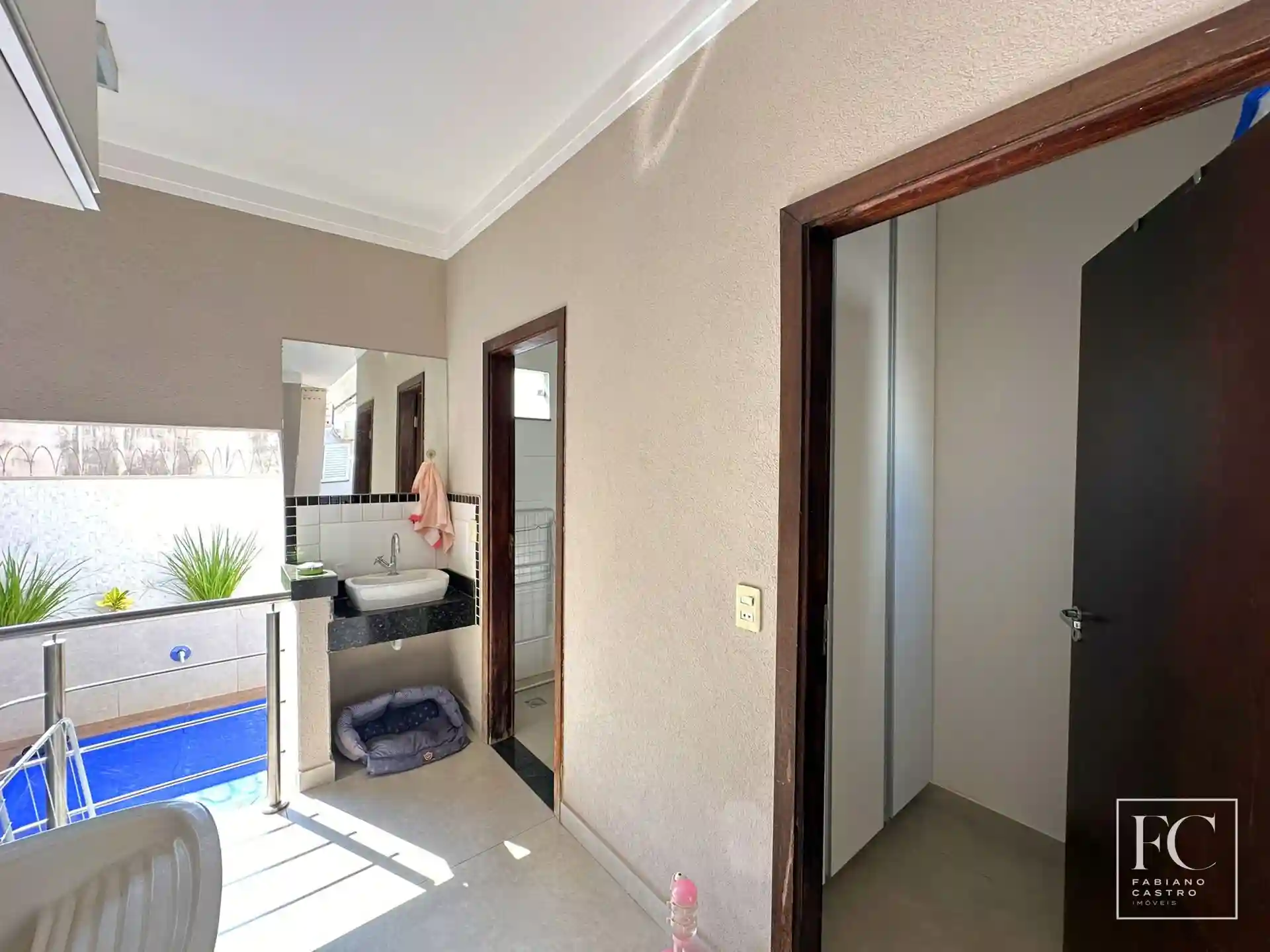 Casa de Condomínio com 3 quartos à venda, 210m² — foto 15 de 46