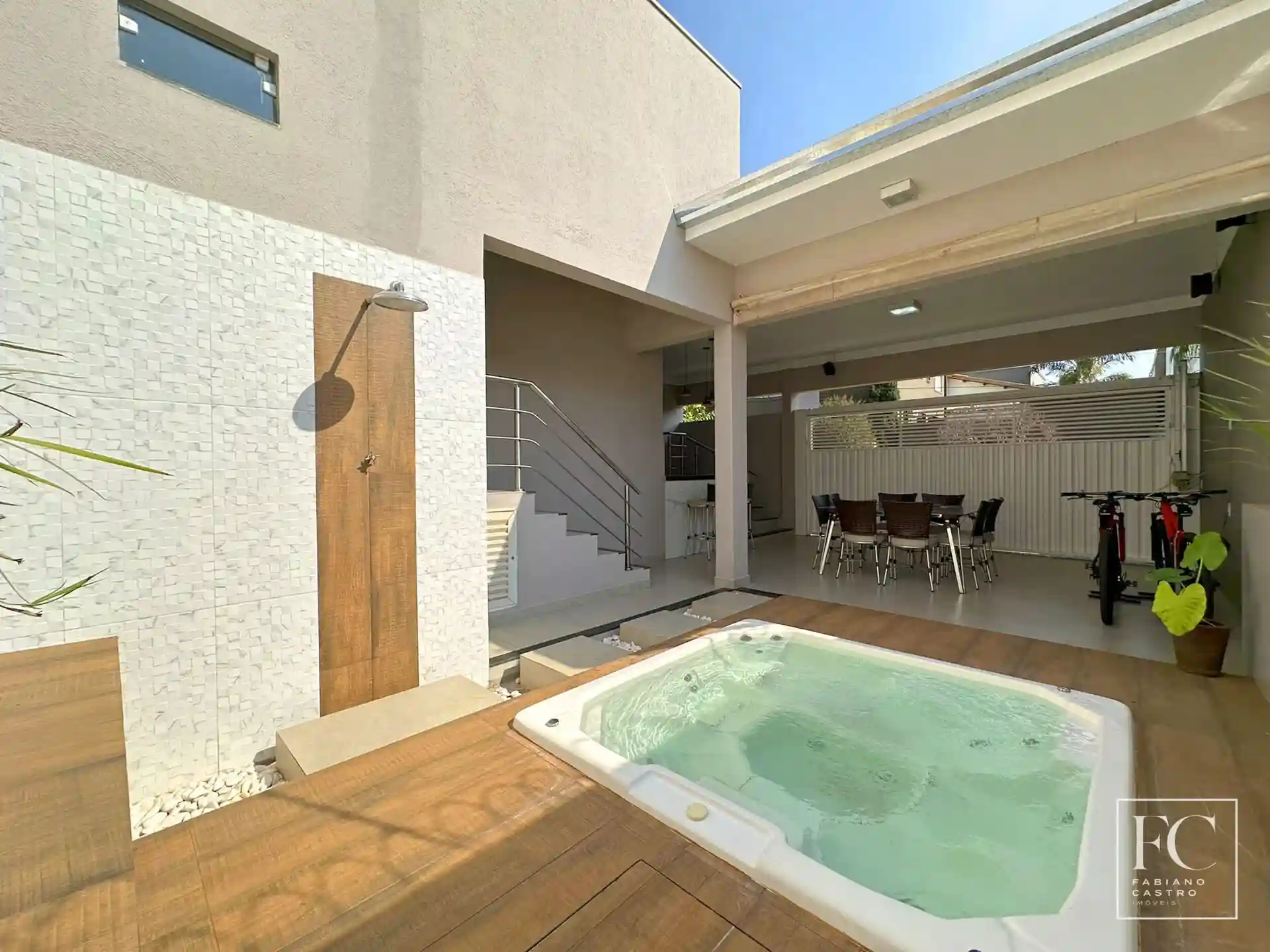 Casa de Condomínio com 3 quartos à venda, 210m² — foto 25 de 46