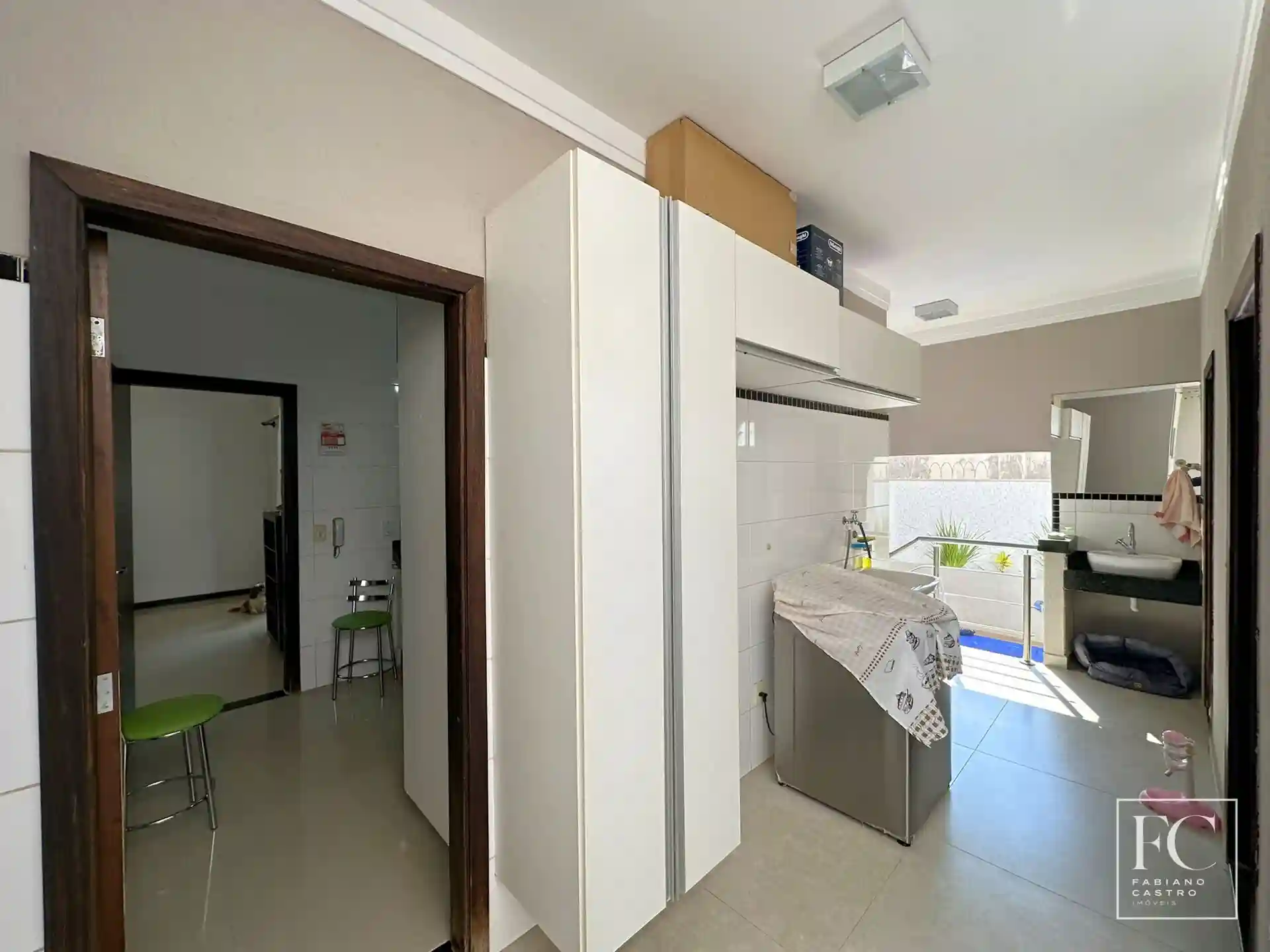 Casa de Condomínio com 3 quartos à venda, 210m² — foto 14 de 46