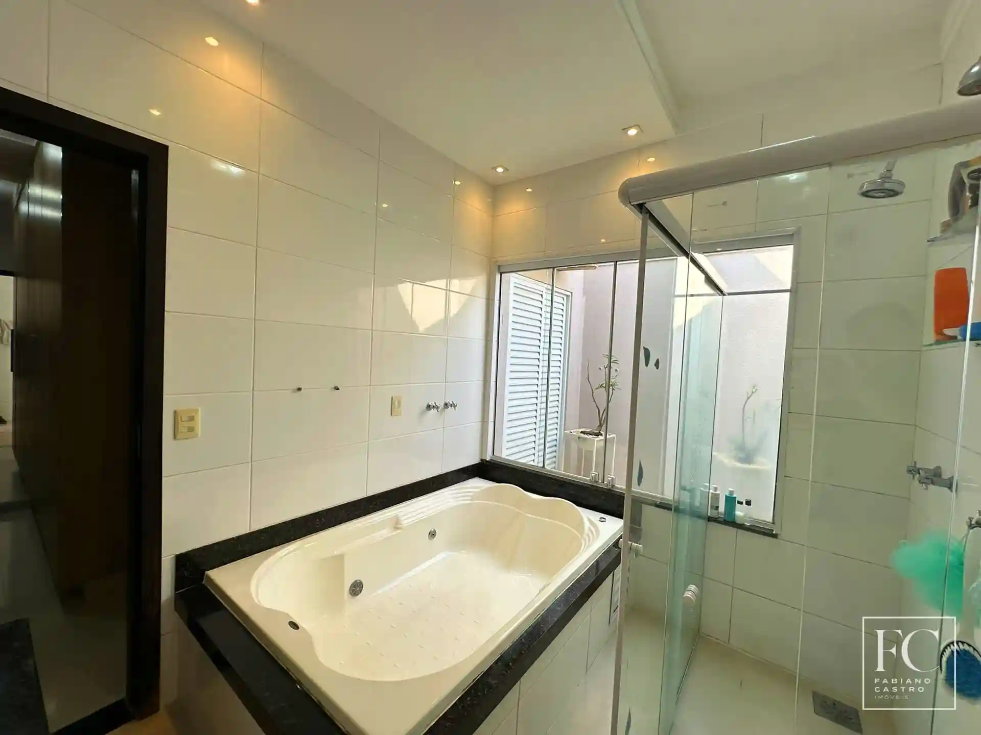 Casa de Condomínio com 3 quartos à venda, 210m² — foto 45 de 46