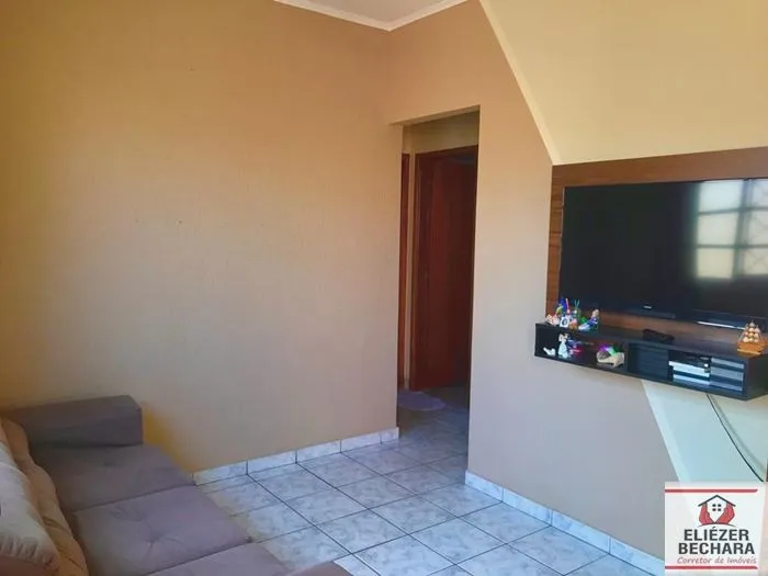 Casa à venda — foto 3 de 8