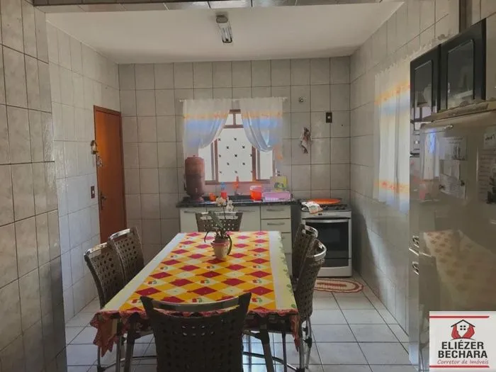 Casa à venda — foto 8 de 8