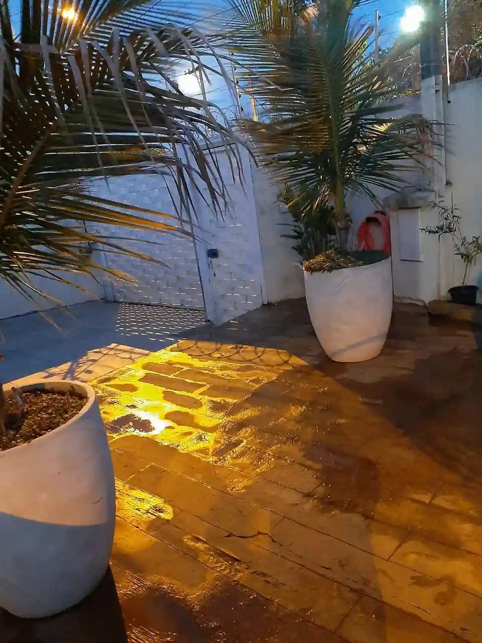 Casa com 3 quartos à venda, 200m² — foto 2 de 24