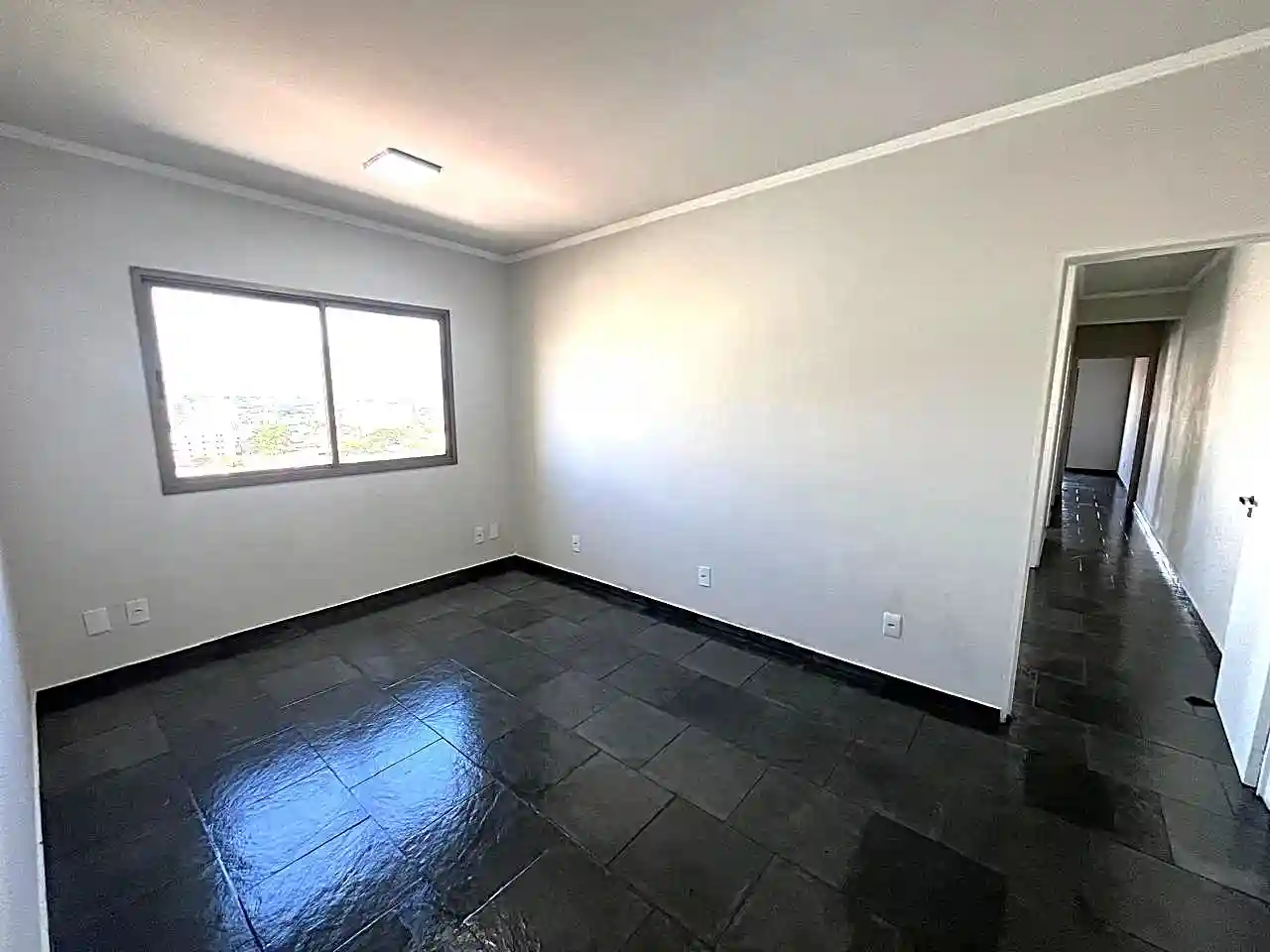 Apartamento com 2 quartos à venda, 70m² — foto 2 de 20