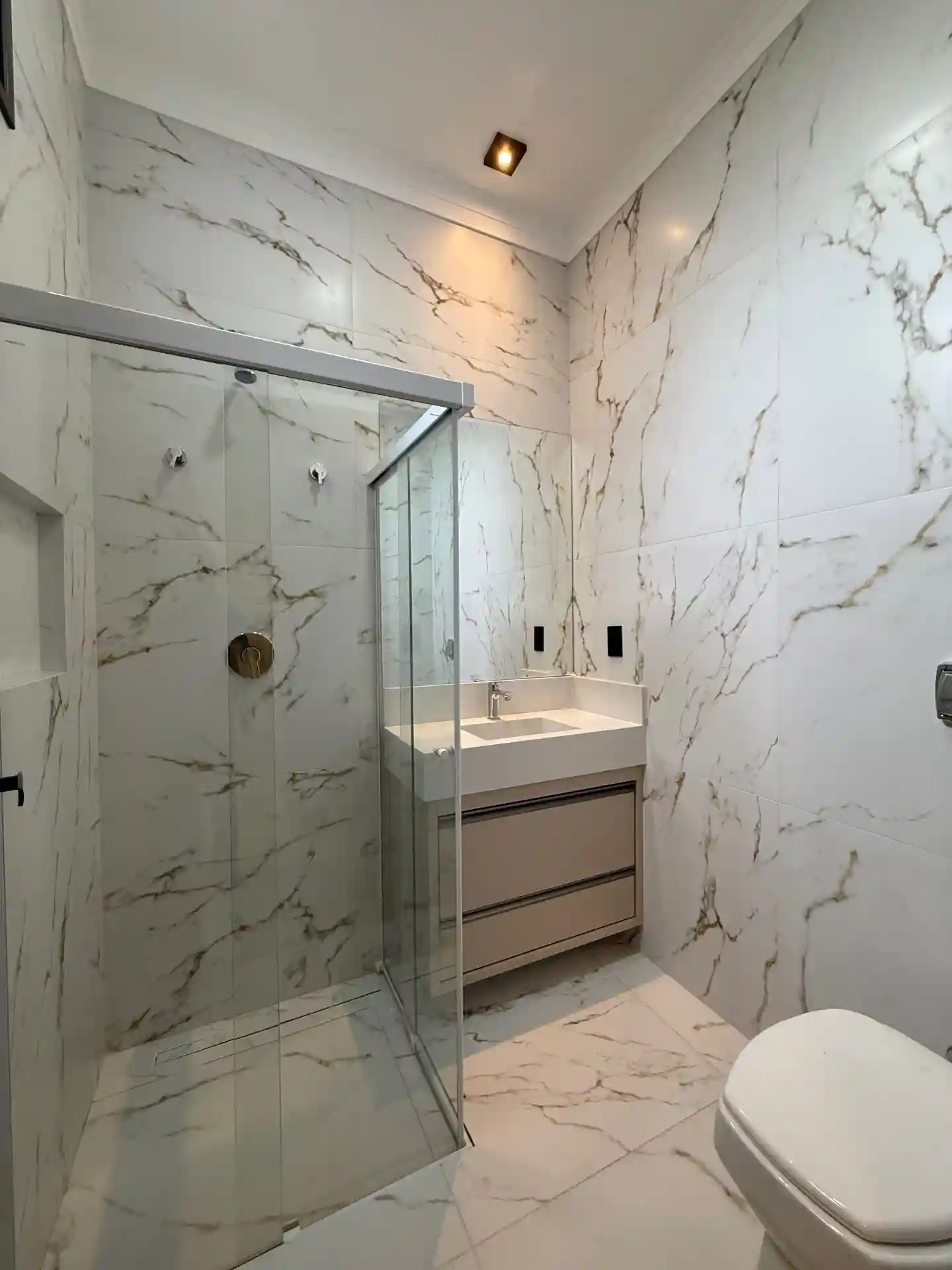 Casa de Condomínio com 3 quartos à venda, 300m² — foto 15 de 23