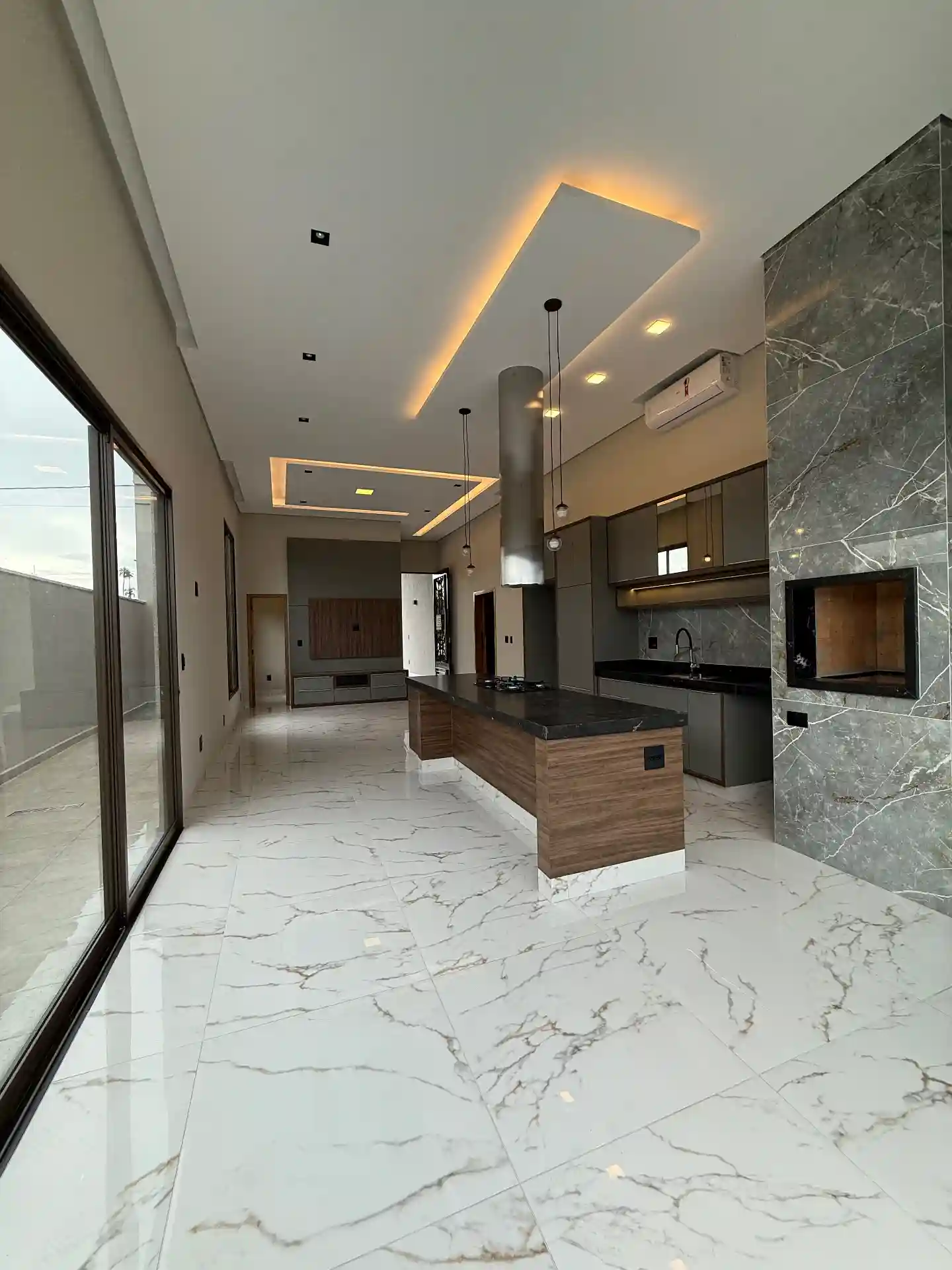 Casa de Condomínio com 3 quartos à venda, 300m² — foto 11 de 23