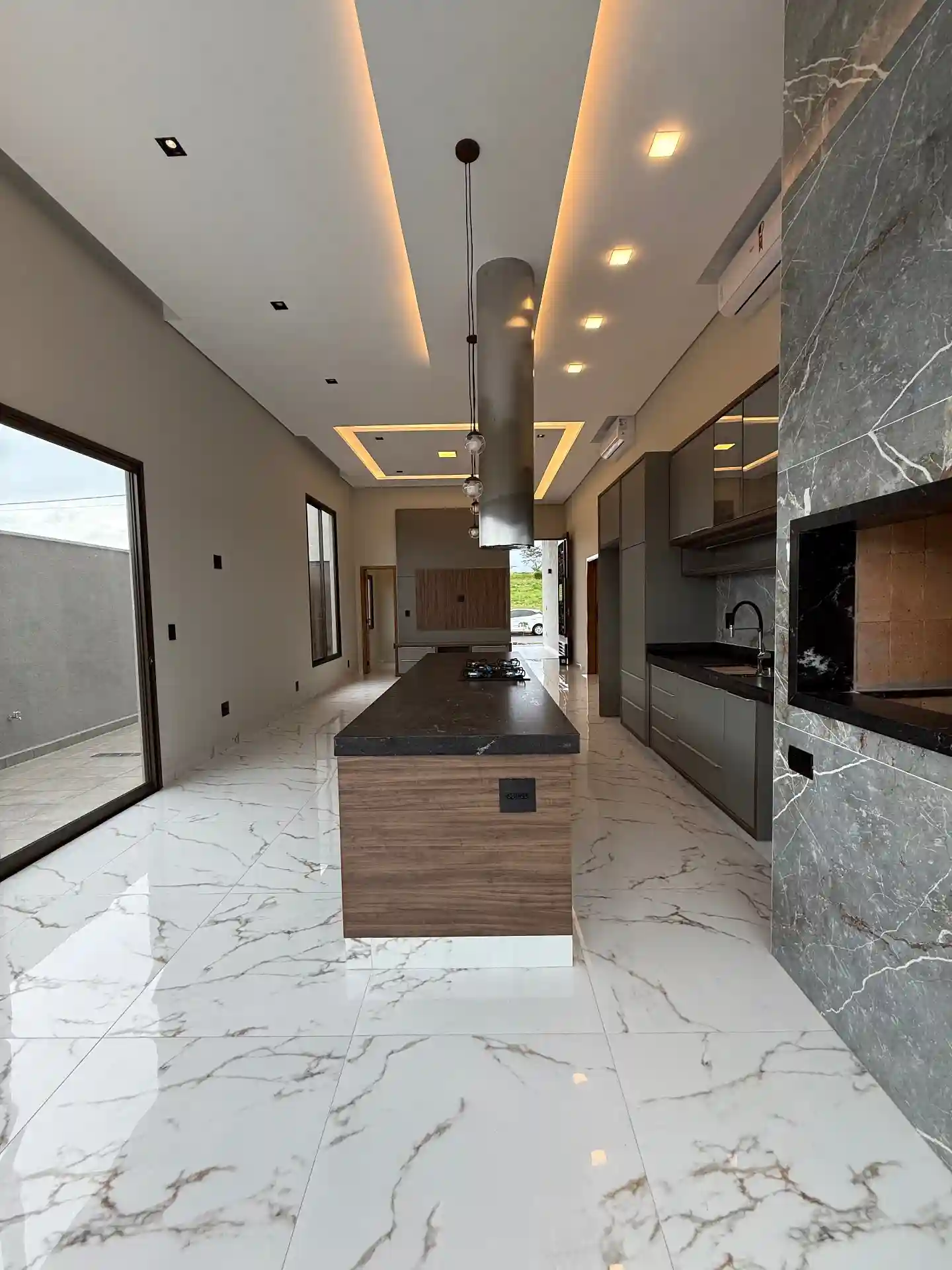 Casa de Condomínio com 3 quartos à venda, 300m² — foto 5 de 23