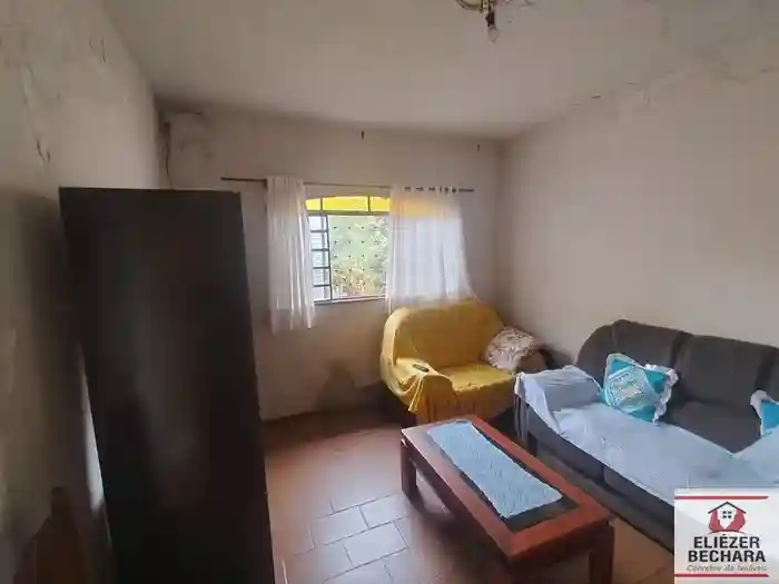 Casa com 2 quartos à venda, 80m² — foto 2 de 25