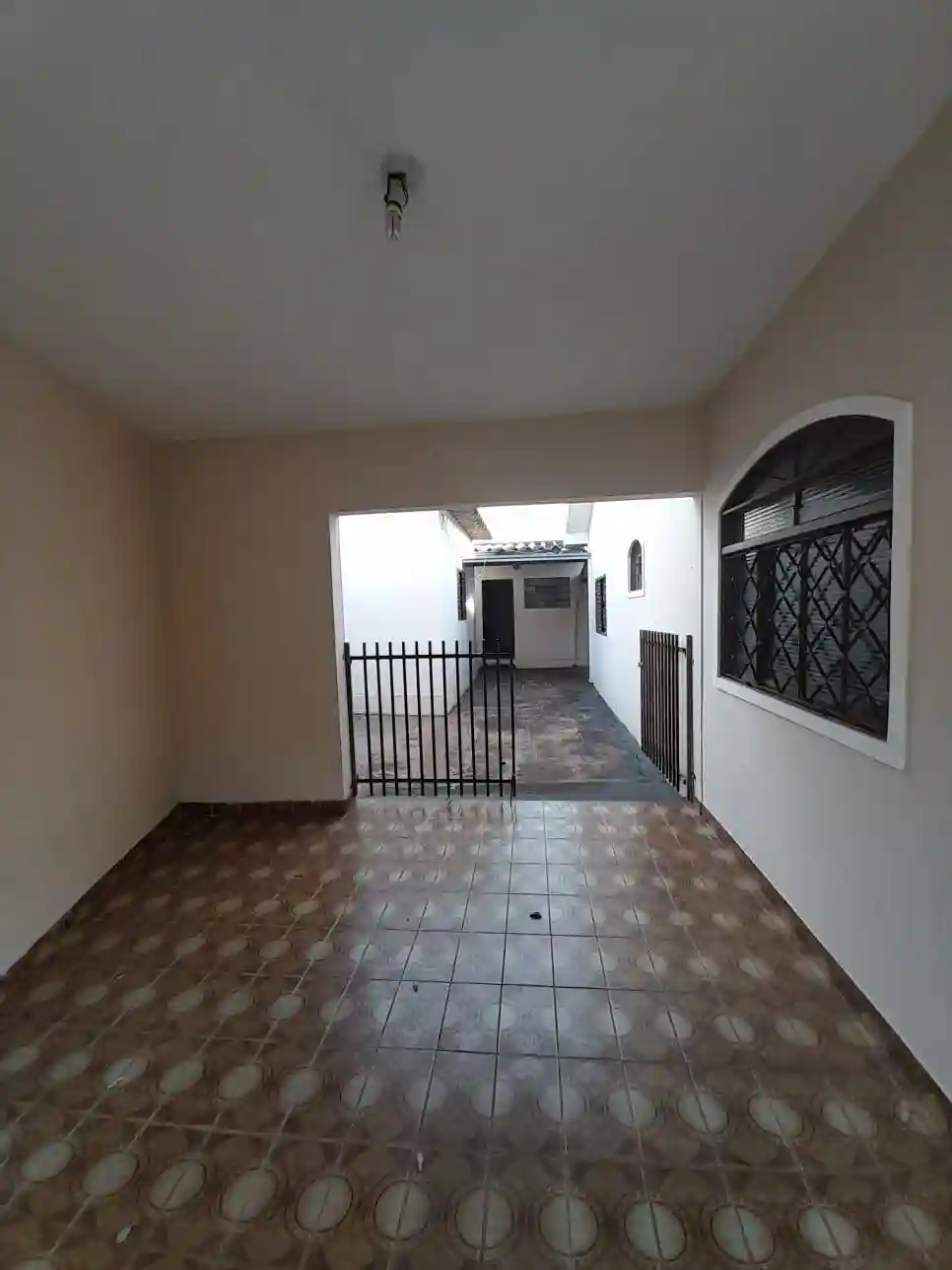 Casa com 3 quartos à venda, 288m² — foto 16 de 19