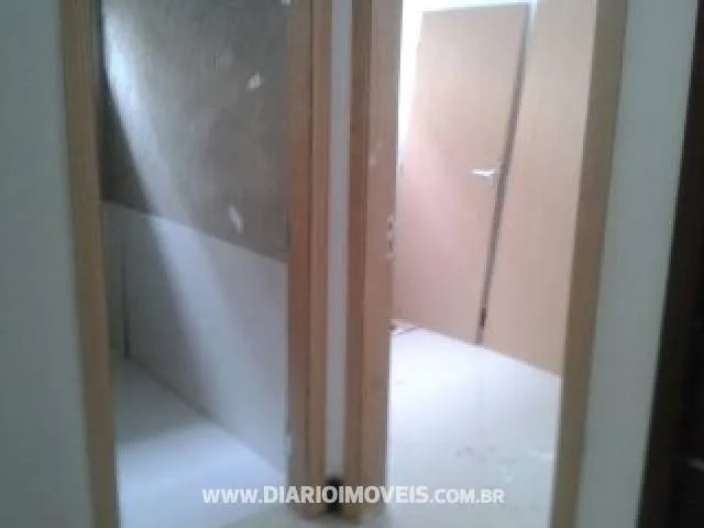 Casa de Condomínio à venda — foto 1 de 4