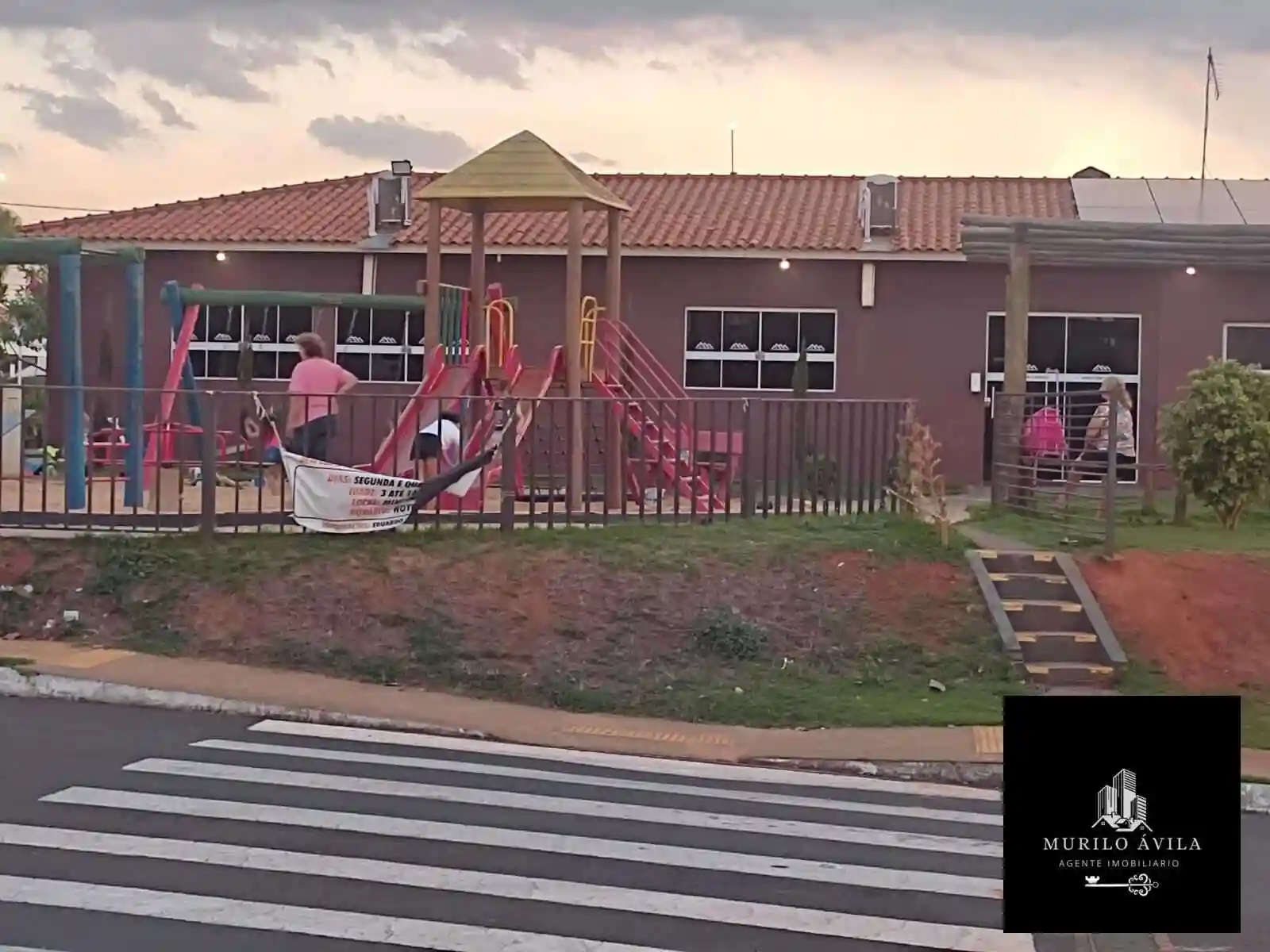 Casa de Condomínio com 3 quartos à venda, 160m² — foto 13 de 29