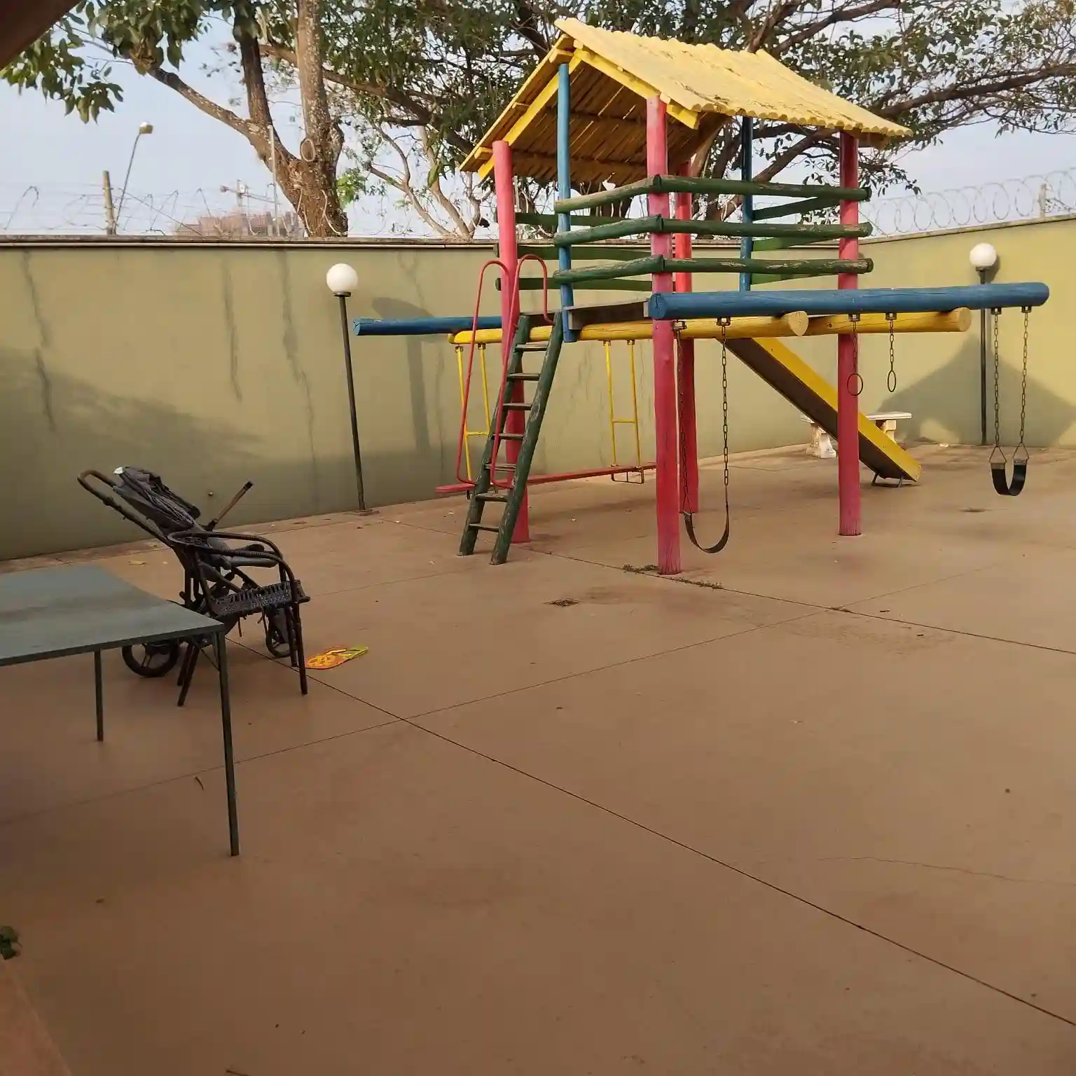 Casa de Condomínio com 3 quartos à venda, 200m² — foto 41 de 45