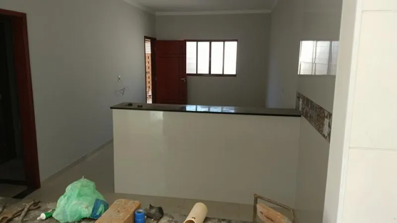 Casa à venda — foto 1 de 3