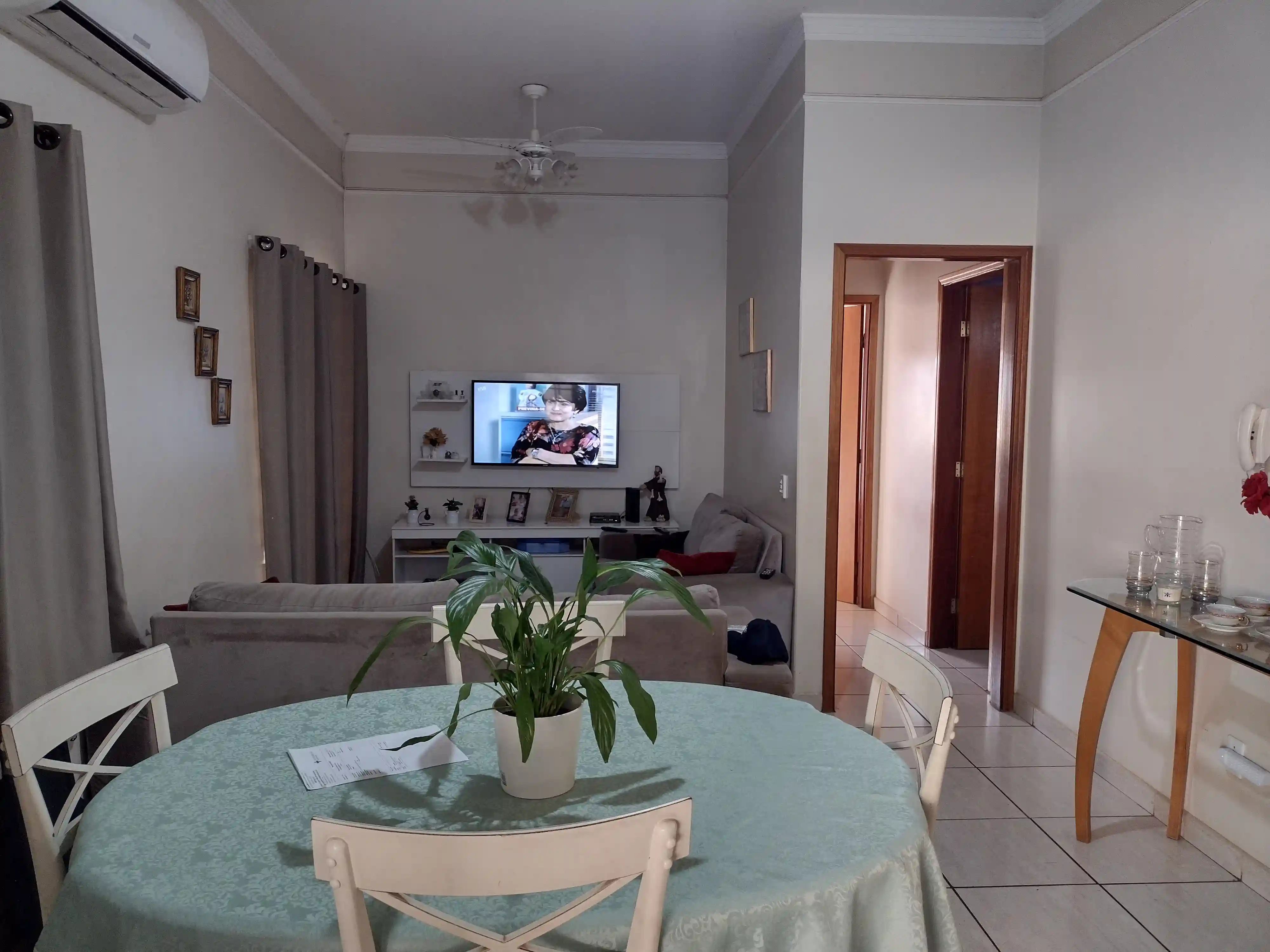 Casa com 3 quartos à venda, 100m² — foto 2 de 12