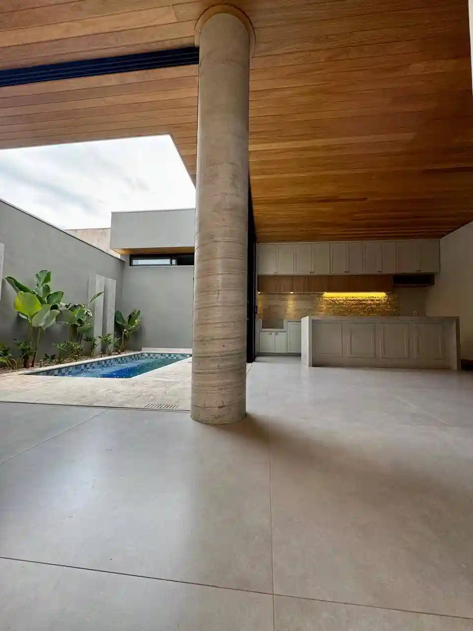 Casa de Condomínio com 3 quartos à venda, 266m² — foto 14 de 19