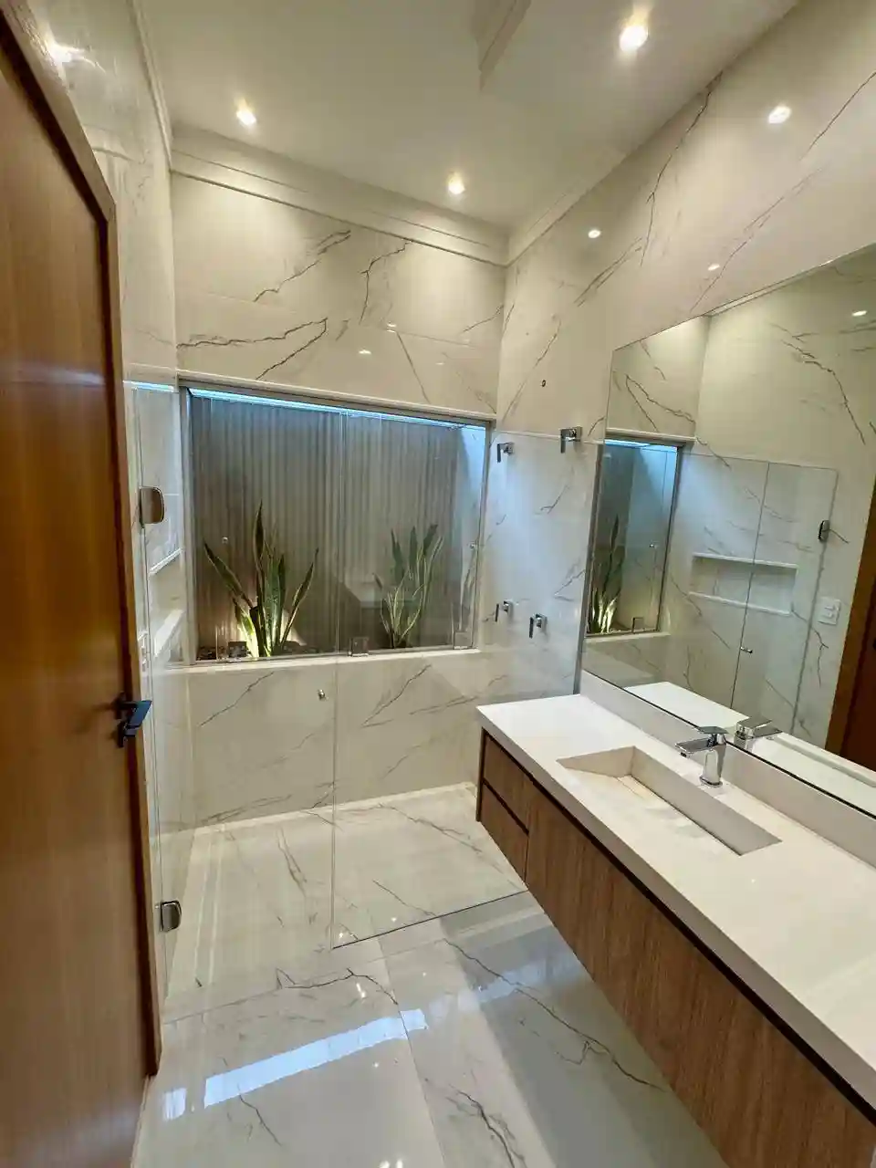 Casa de Condomínio com 3 quartos à venda, 266m² — foto 17 de 19