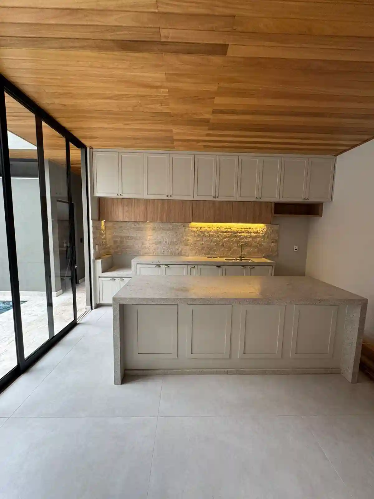 Casa de Condomínio com 3 quartos à venda, 266m² — foto 7 de 19