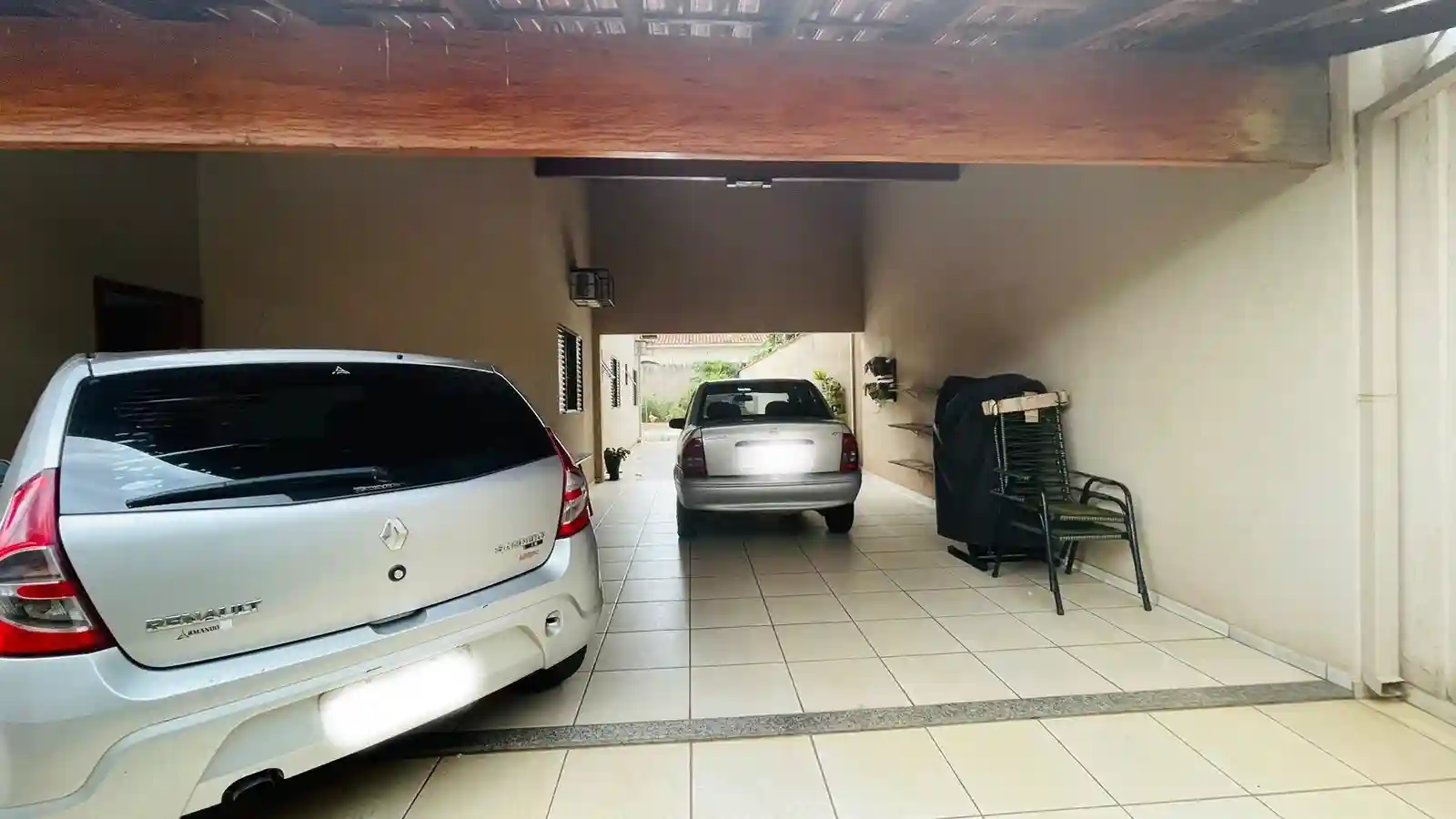 Casa com 3 quartos à venda, 128m² — foto 2 de 13