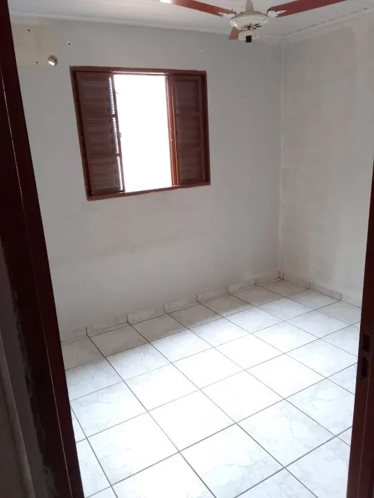 Casa de Condomínio à venda — foto 1 de 3