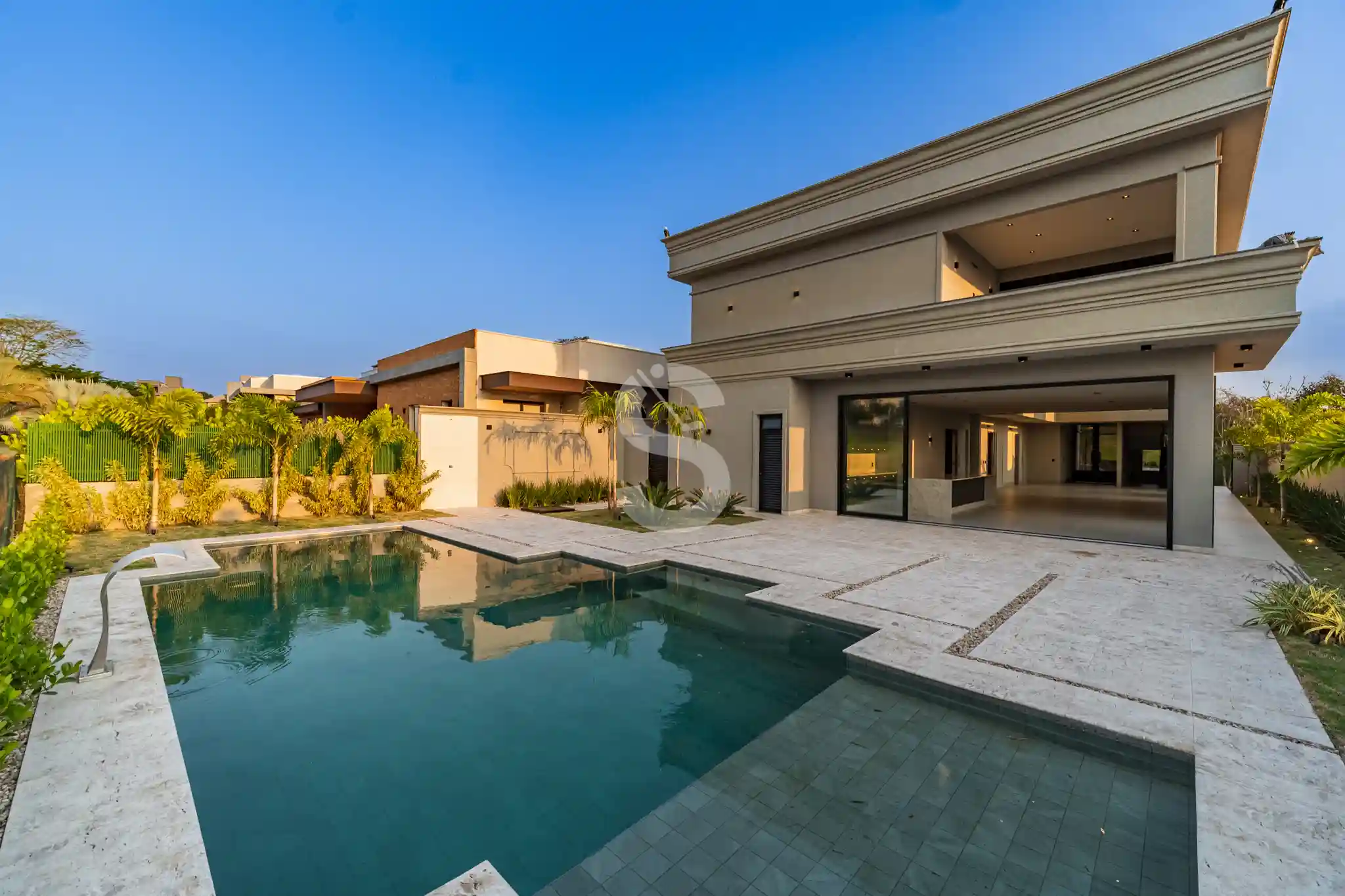 Casa de Condomínio com 4 quartos à venda, 590m² — foto 7 de 8