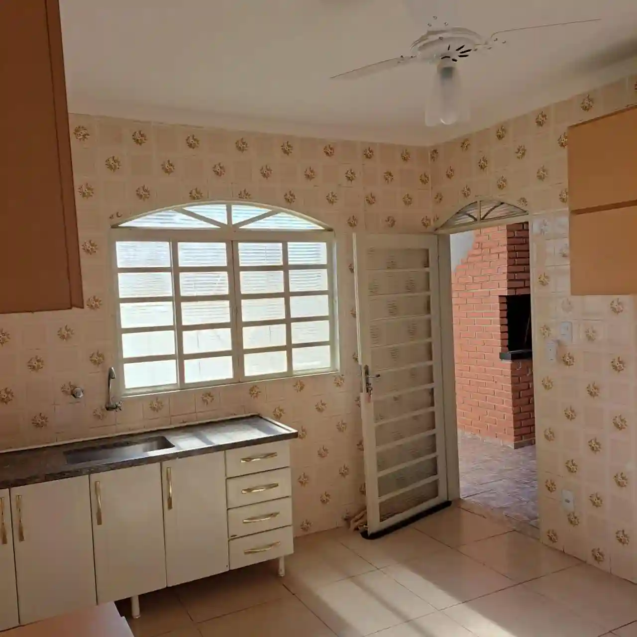 Casa com 2 quartos à venda, 200m² — foto 9 de 13