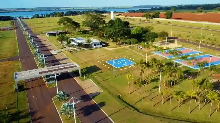 Terreno / Lote / Condomínio  à venda, 523m² — foto 1 de 30