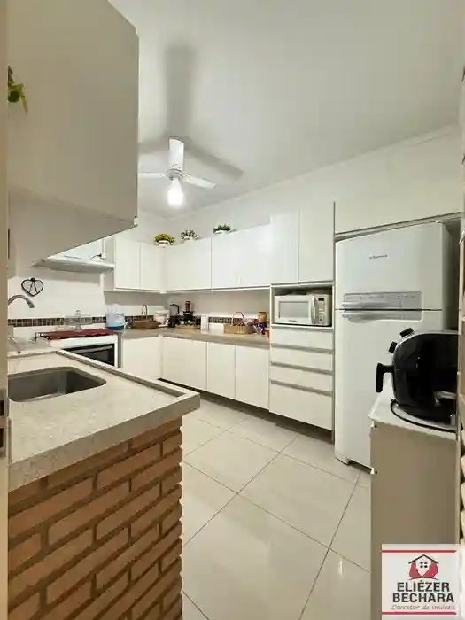 Casa com 3 quartos à venda, 172m² — foto 29 de 42