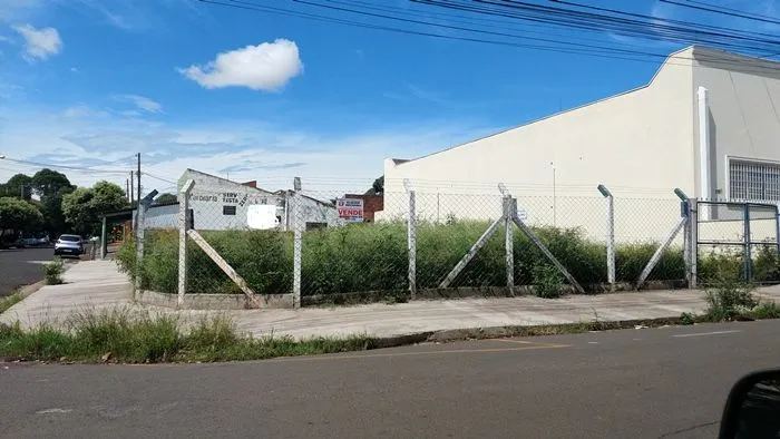Terreno / Lote / Condomínio à venda — foto 1 de 3