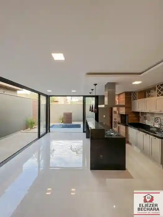 Casa de Condomínio com 3 quartos à venda, 217m² — foto 2 de 13