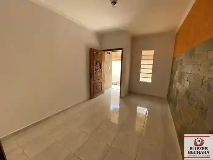 Casa à venda — foto 1 de 11