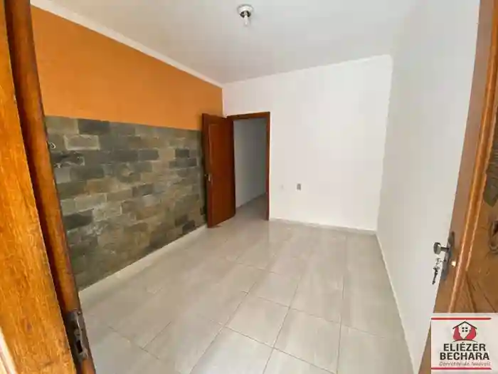 Casa à venda — foto 6 de 11