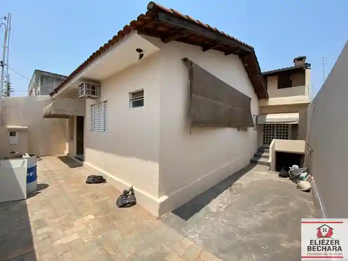 Casa à venda — foto 2 de 11