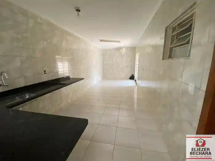 Casa à venda — foto 5 de 11