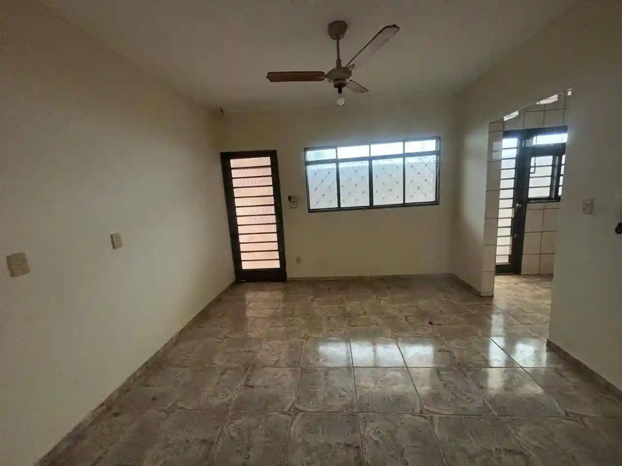 Casa com 3 quartos à venda, 330m² — foto 12 de 21