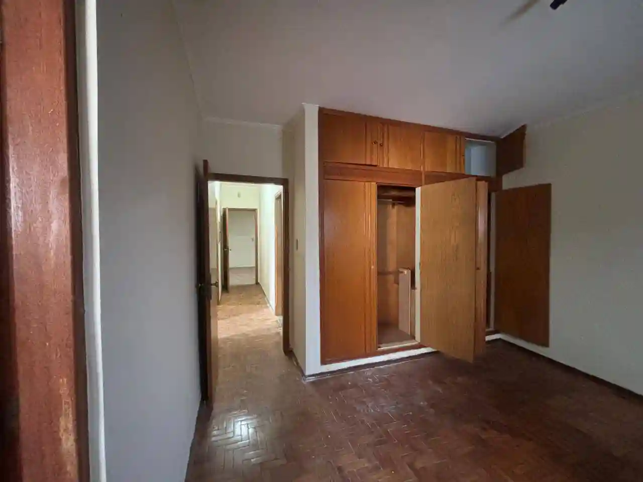Casa com 3 quartos à venda, 330m² — foto 20 de 21