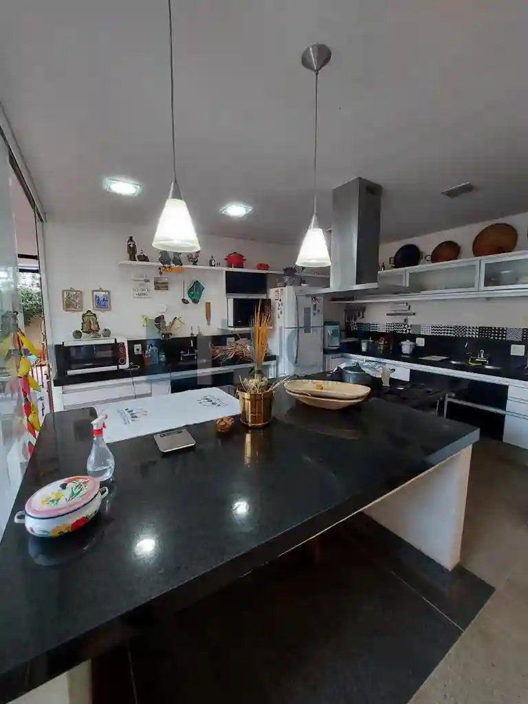Casa de Condomínio com 3 quartos à venda, 361m² — foto 6 de 11